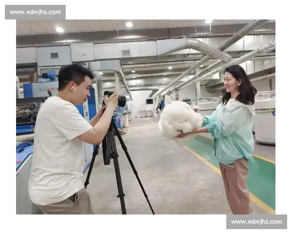 台风追至深圳：思念跨越千里的告白